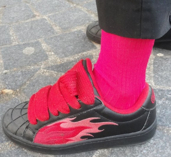 Blog mode Melo baskets chaussettes fil d'écosse mes chaussettes rouges flammes buffalo