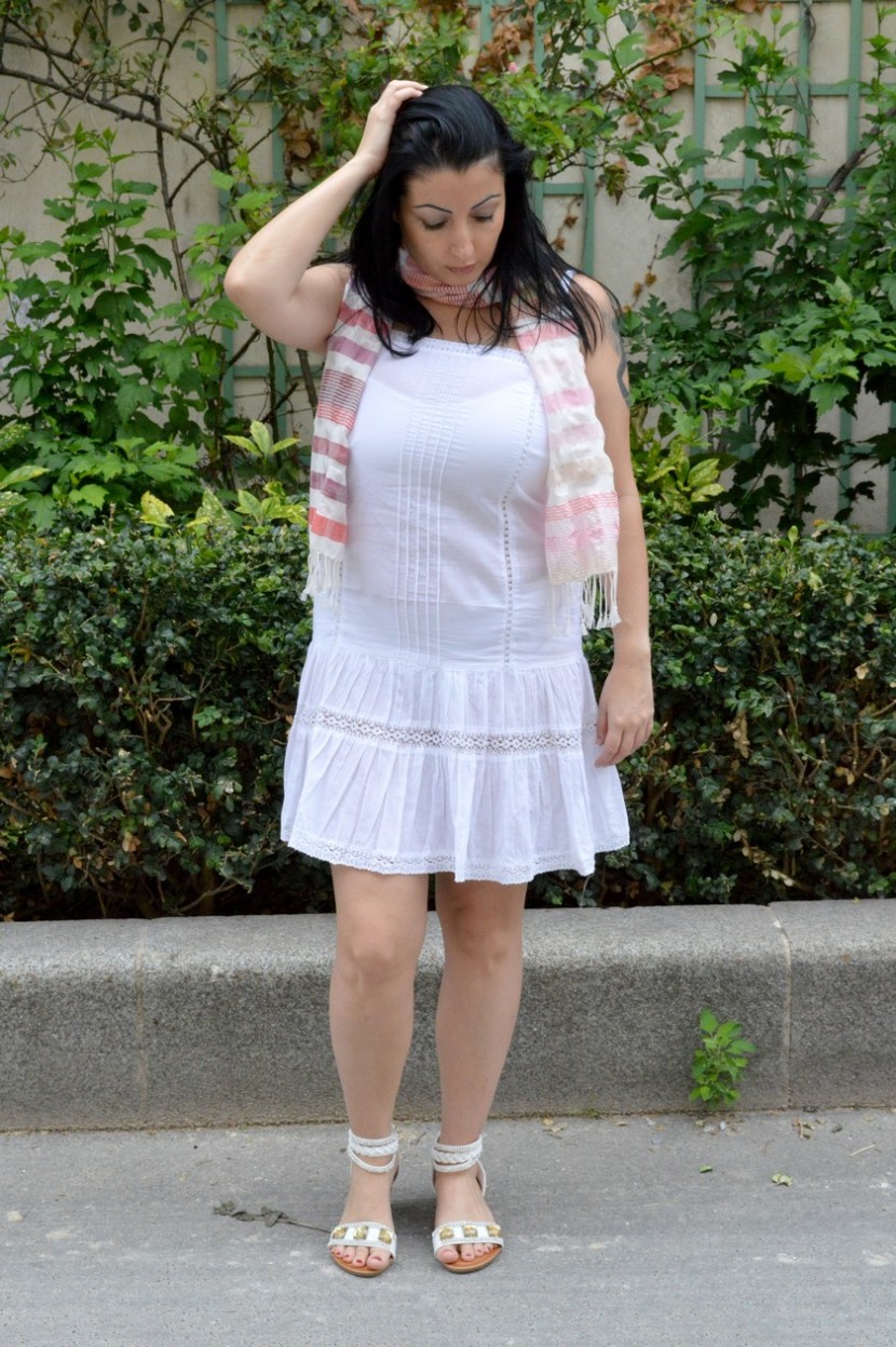 Blog mode Mélo l'imparfaite robe blanche tati foulard pastel krama krama