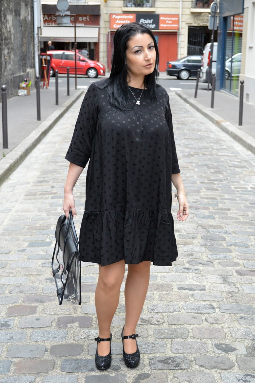 Blog mode Mélo l'imparfaite robe à pois large noire sac transparent claudie pierlot