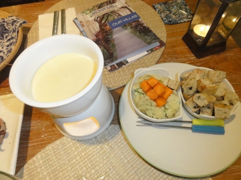 Blog mode Mélo l'imparfaite café Moonlight cheese fondue seminyak