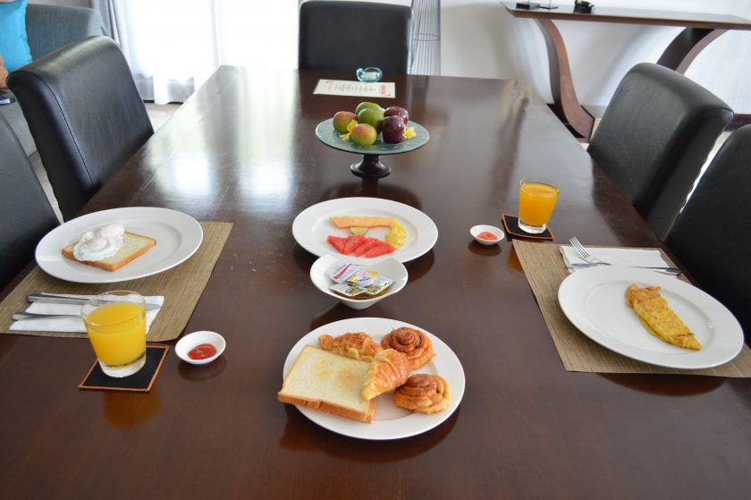 sun-island-suites-breakfast