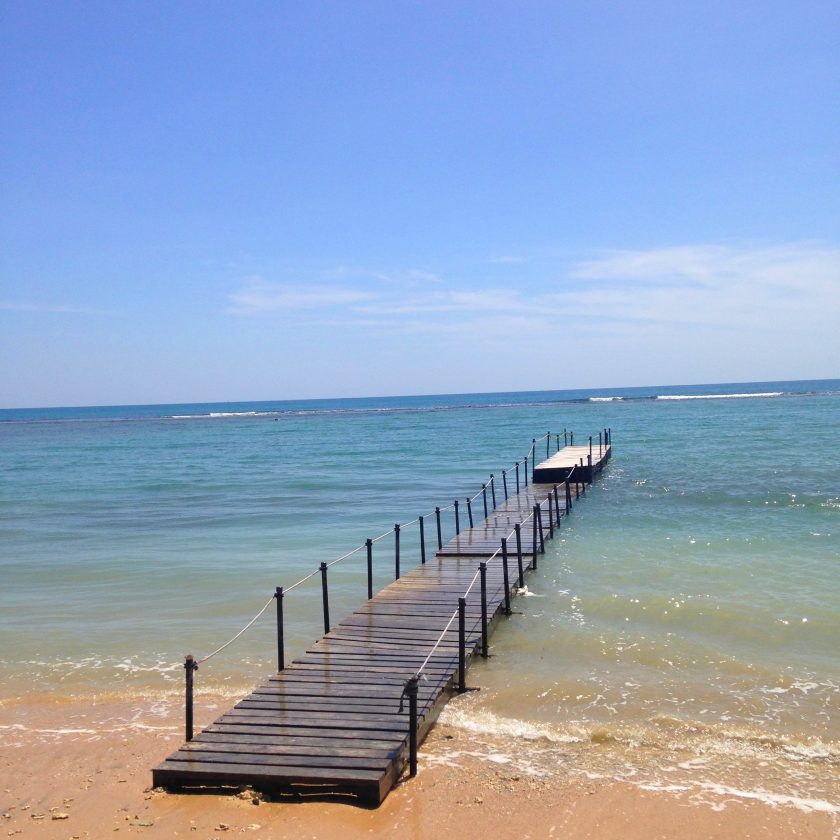 blog-voyage-melolimparfaite-sri-lanka-trincomalee-plage-pont