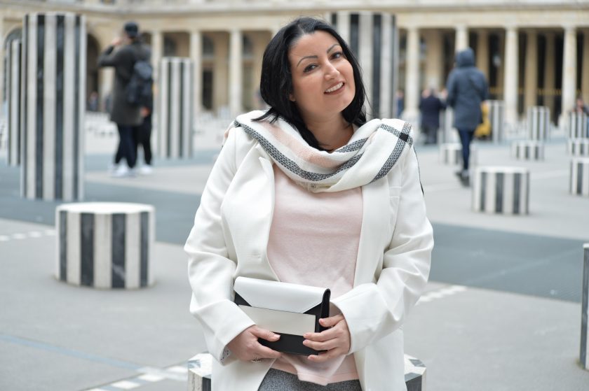 Blog mode melolimparfaite Narciso Rodriguez for her colonnes look ceta pochette narciso echarpe pimkie veste blanche 3suisses